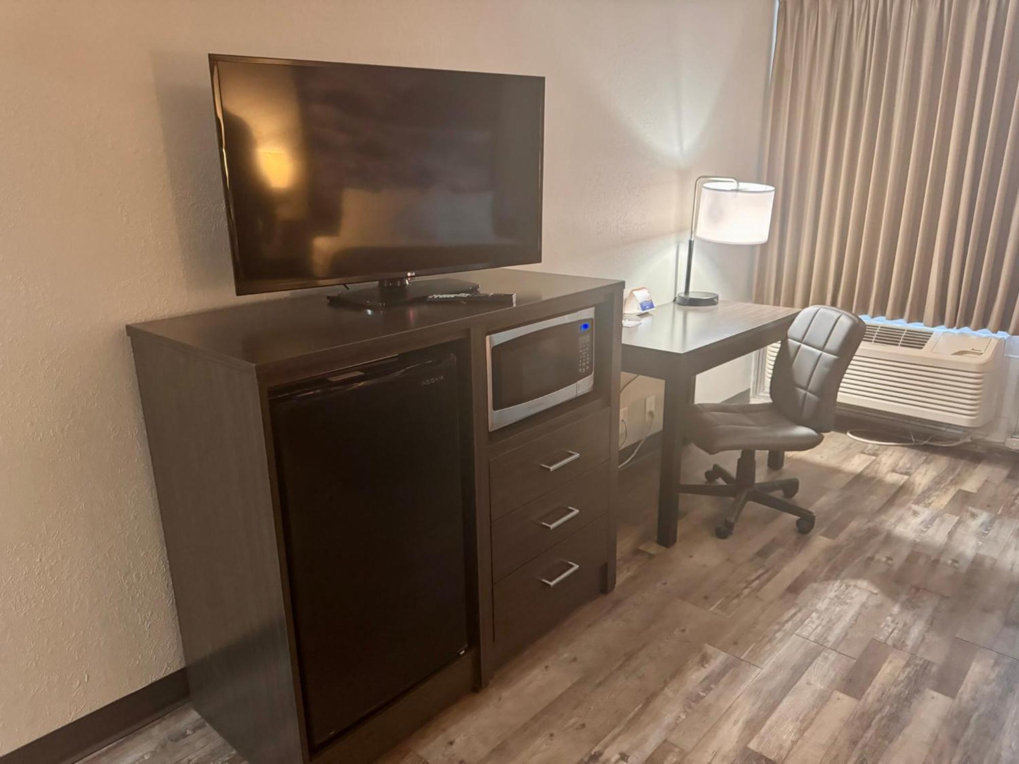 Super 8 By Wyndham Great Falls City Center المظهر الخارجي الصورة